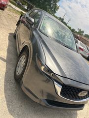 2024 Mazda CX-5 2.5 S Preferred - Exterior Front Left Corner Image